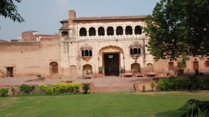 Government Fatima Jinnah College for Women, Chuna Mandi