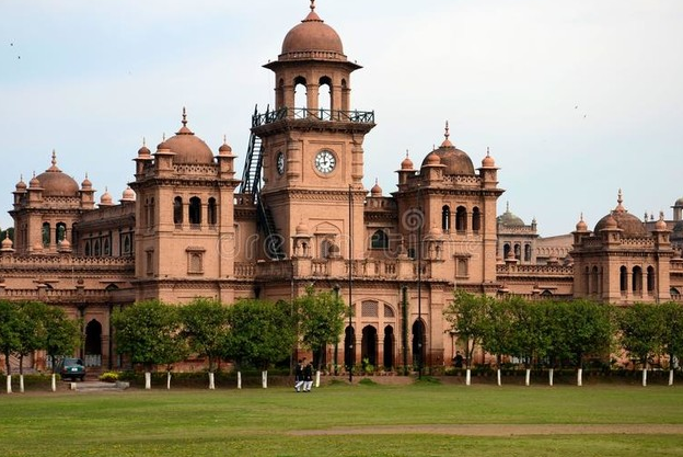 islamia college university peshawar