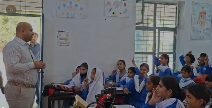 رانا سکندر حیات ایجو کیشن منسٹر پنجاب